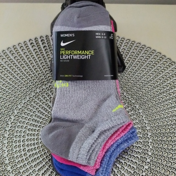 Nike Accessories - NIKE PERFORMANCE LIGHTWEIGHT SOCKS